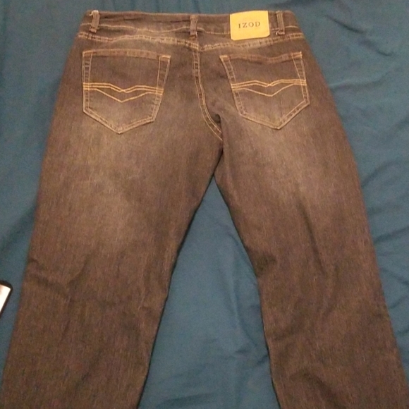 Izod men jeans - Picture 2 of 3